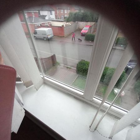 Private Rooms, 2 Showers In 3 Storey Hse, 25 Minutes Walk From Leicester City Centre Kültér fotó